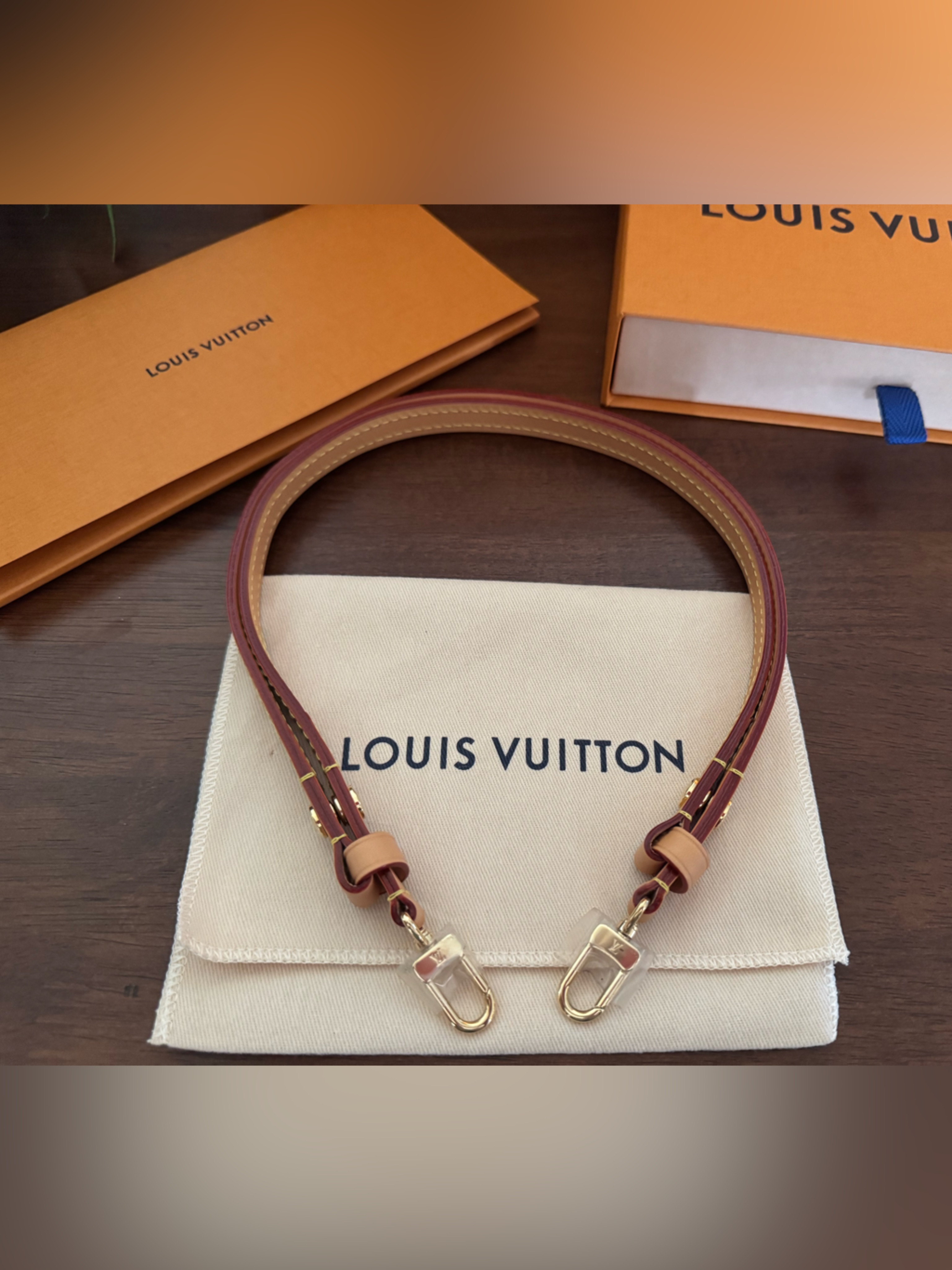 Louis Vuitton Leather Shoulder / Crossbody Strap With Gold Hardware